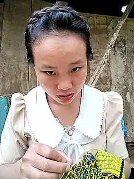 liu-liusexy online show from September 21, 2025, 1:51 am