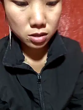 liu-liusexy online show from November 14, 2025, 6:56 am