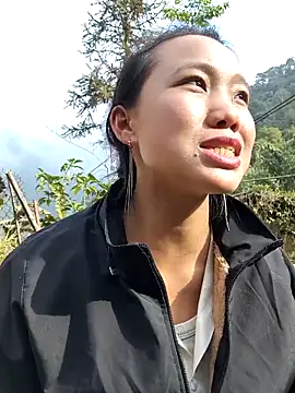 liu-liusexy online show from December 22, 2025, 2:30 am