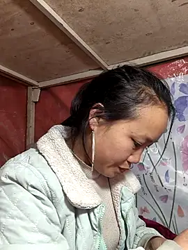 liu-liusexy online show from February 8, 2026, 3:15 pm