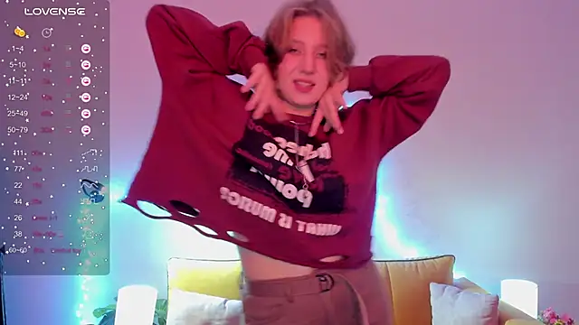 Hailey Foxy online show from October 8, 2025, 8:56 am