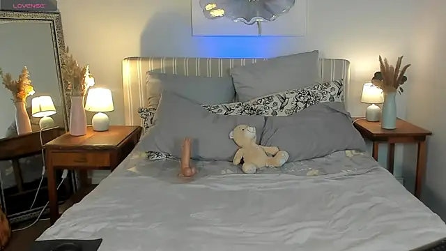 ChelseaQuinn online show from January 14, 2026, 7:14 am