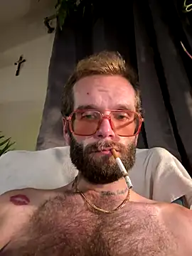 Snapshot of hungspundick1 chatting on October 11, 2025, 10:14 am hungspundick1 online show from October 11, 2025, 10:14 am