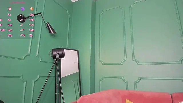 Snapshot of Lina_Glow chatting on March 13, 2026, 6:31 am Lina Glow online show from March 13, 2026, 6:31 am