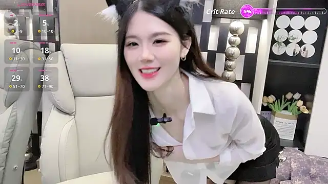 Snapshot of Yueyue-MM chatting on December 18, 2025, 2:06 am Yueyue-MM online show from December 18, 2025, 2:06 am