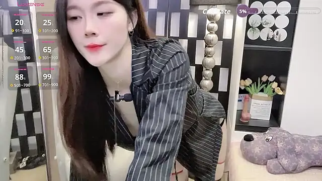 Snapshot of Yueyue-MM chatting on January 12, 2026, 2:39 am Yueyue-MM online show from January 12, 2026, 2:39 am