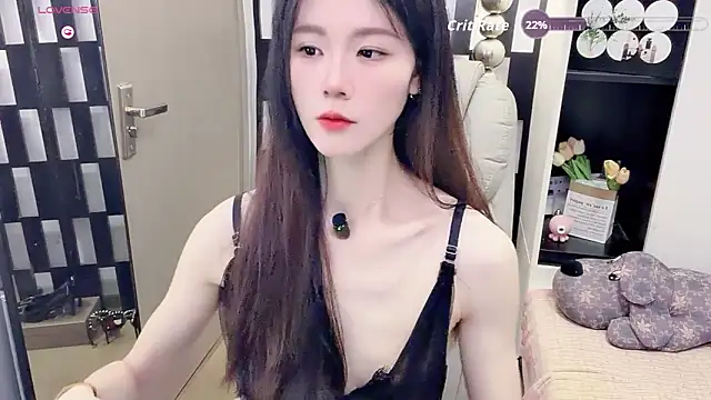Snapshot of Yueyue-MM chatting on May 31, 2026, 10:33 pm Yueyue-MM online show from May 31, 2026, 10:33 pm