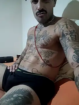 Snapshot of malvadobrilhante chatting on October 5, 2025, 12:42 am malvadobrilhante online show from October 5, 2025, 12:42 am