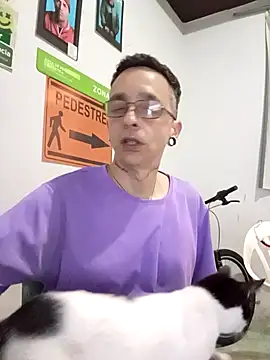 Snapshot of dinho_carioca chatting on October 16, 2025, 1:01 pm dinho carioca online show from October 16, 2025, 1:01 pm