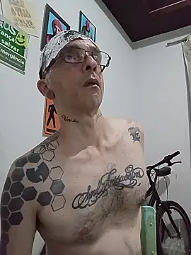 Snapshot of dinho_carioca chatting on January 9, 2026, 10:33 pm dinho carioca online show from January 9, 2026, 10:33 pm