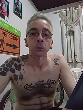 Snapshot of dinho_carioca chatting on January 10, 2026, 1:13 pm dinho carioca online show from January 10, 2026, 1:13 pm