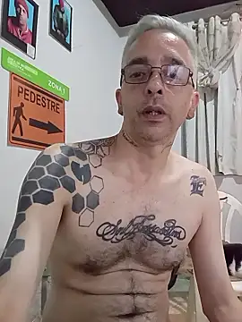 Snapshot of dinho_carioca chatting on January 11, 2026, 1:38 pm dinho carioca online show from January 11, 2026, 1:38 pm