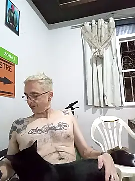 Snapshot of dinho_carioca chatting on January 15, 2026, 3:00 am dinho carioca online show from January 15, 2026, 3:00 am