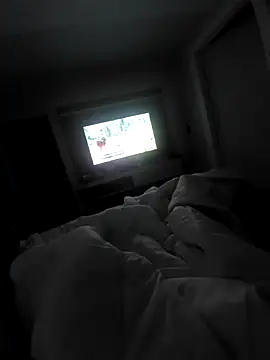 Snapshot of andrerj22 chatting on November 9, 2025, 1:42 pm andrerj22 online show from November 9, 2025, 1:42 pm