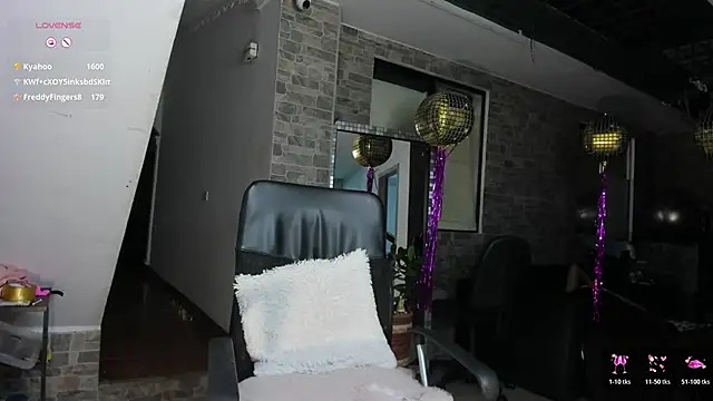 Snapshot of _SARAI_DUPONT chatting on February 3, 2026, 1:15 am SARAI DUPONT online show from February 3, 2026, 1:15 am