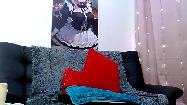 Snapshot of LAHILA_COOPERR chatting on October 6, 2025, 12:13 pm LAHILA COOPERR online show from October 6, 2025, 12:13 pm