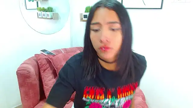 Snapshot of Aliciacute__ chatting on February 11, 2026, 8:25 pm Aliciacute online show from February 11, 2026, 8:25 pm