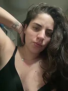 Snapshot of napoletanacagna chatting on February 14, 2026, 7:10 pm napoletanacagna online show from February 14, 2026, 7:10 pm