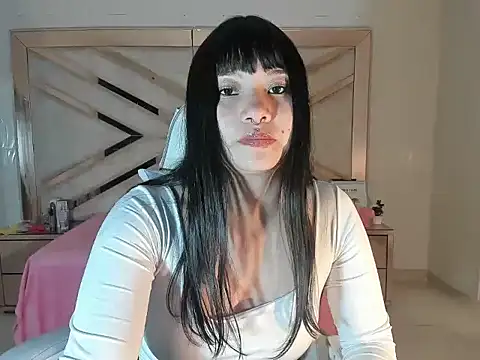 Snapshot of Zulema_R1 chatting on September 8, 2025, 2:49 pm Zulema R1 online show from September 8, 2025, 2:49 pm