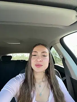 alicewonder 8 online show from April 4, 2026, 9:07 am