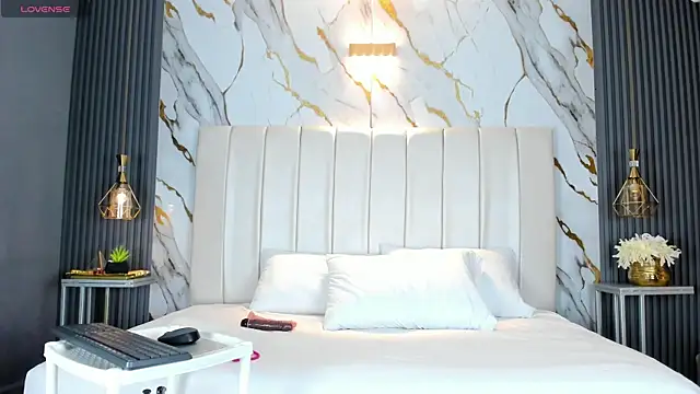 Snapshot of AariaLove chatting on November 14, 2025, 5:11 pm AariaLove online show from November 14, 2025, 5:11 pm