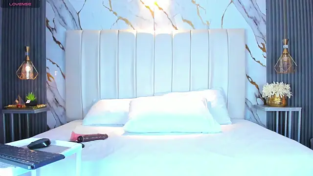 Snapshot of AariaLove chatting on November 21, 2025, 5:00 pm AariaLove online show from November 21, 2025, 5:00 pm