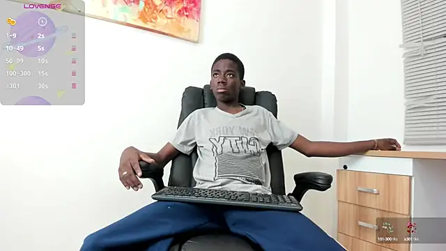 Snapshot of Alan_blacke chatting on September 25, 2025, 8:12 pm Alan blacke online show from September 25, 2025, 8:12 pm