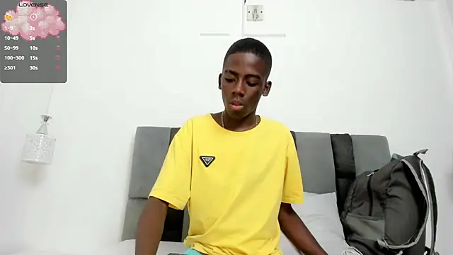 Snapshot of Alan_blacke chatting on November 5, 2025, 8:53 pm Alan blacke online show from November 5, 2025, 8:53 pm