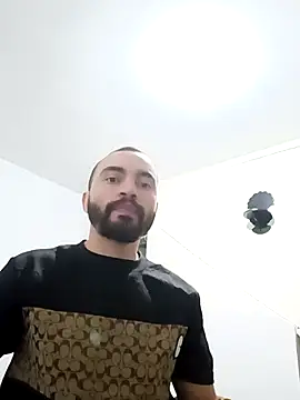 Snapshot of este_juan chatting on January 13, 2026, 2:17 am este juan online show from January 13, 2026, 2:17 am