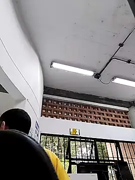 Snapshot of este_juan chatting on April 8, 2026, 2:50 pm este juan online show from April 8, 2026, 2:50 pm