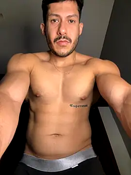 Snapshot of Darg98 chatting on September 26, 2025, 10:25 pm Darg98 online show from September 26, 2025, 10:25 pm