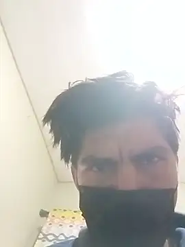 Lavz1995 online show from January 12, 2026, 9:42 pm