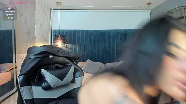 Snapshot of MAGIC_ISA chatting on December 3, 2025, 7:56 pm MAGIC ISA online show from December 3, 2025, 7:56 pm