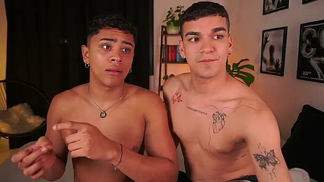 Snapshot of EROS_AND_ALAN chatting on September 25, 2025, 1:42 am EROS AND ALAN online show from September 25, 2025, 1:42 am