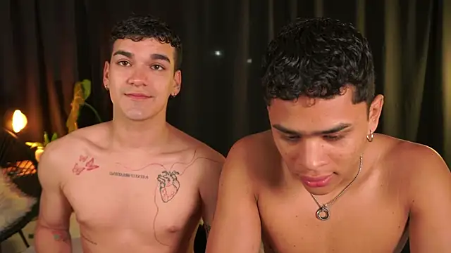 Snapshot of EROS_AND_ALAN chatting on February 14, 2026, 4:31 am EROS AND ALAN online show from February 14, 2026, 4:31 am