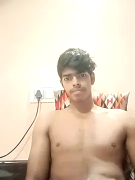 Snapshot of monster_33 chatting on December 2, 2025, 4:18 am monster 33 online show from December 2, 2025, 4:18 am