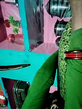 Pooja750 online show from March 5, 2026, 9:33 pm