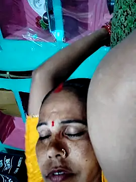 Pooja750 online show from May 14, 2026, 6:20 am