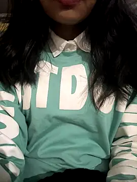 Snapshot of seemujaan chatting on November 27, 2025, 2:02 am seemujaan online show from November 27, 2025, 2:02 am