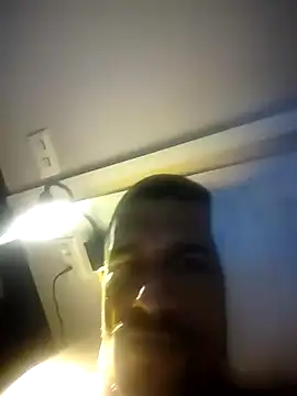 Snapshot of Dihmiranda chatting on November 4, 2025, 4:11 am Dihmiranda online show from November 4, 2025, 4:11 am