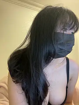 Snapshot of Minnie-2025 chatting on October 15, 2025, 4:51 pm Minnie-2025 online show from October 15, 2025, 4:51 pm