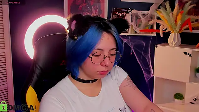 Penny Stanley online show from November 3, 2025, 1:40 am