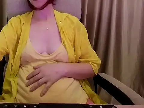 Snapshot of Hot_Bruny chatting on July 1, 2026, 2:29 pm Hot Bruny online show from July 1, 2026, 2:29 pm