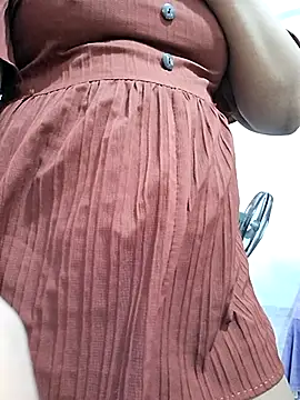 Snapshot of BeautyGirl_sara chatting on January 10, 2026, 4:47 am BeautyGirl sara online show from January 10, 2026, 4:47 am