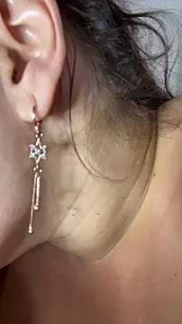 sarahreyess 11 online show from November 8, 2025, 7:56 pm