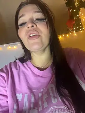 Snapshot of sarahreyess_11 chatting on December 22, 2025, 2:30 am sarahreyess 11 online show from December 22, 2025, 2:30 am