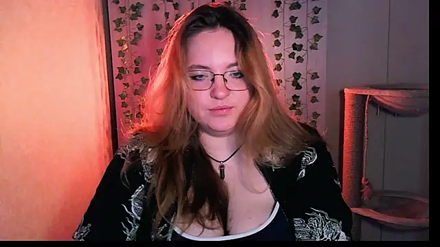 Snapshot of ZayaRush chatting on October 10, 2025, 10:25 am ZayaRush online show from October 10, 2025, 10:25 am