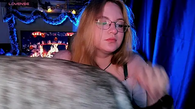 Snapshot of ZayaRush chatting on November 20, 2025, 10:15 am ZayaRush online show from November 20, 2025, 10:15 am