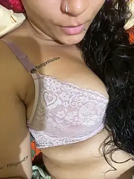 clarinha2 online show from February 8, 2026, 3:37 pm