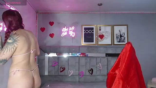 Snapshot of Red_Bunny_v chatting on February 21, 2026, 1:12 pm Red Bunny v online show from February 21, 2026, 1:12 pm